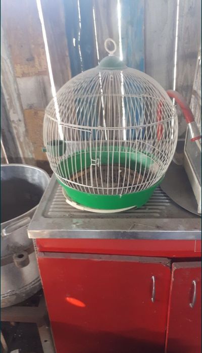 Клетки для попугаев