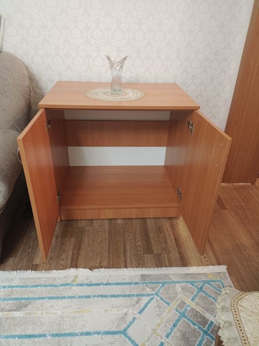 Продаю маленькую тумбу