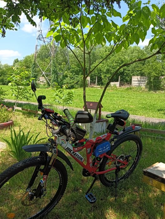 Vând bicicletă complect echipată
