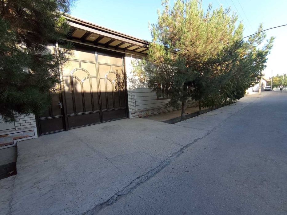 Ховли сотилади Кармана