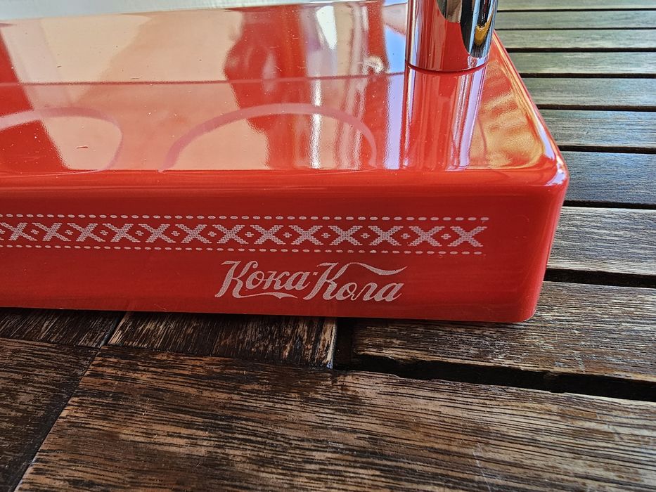 Coca cola , Fanta , Monster ключодържател , значка, камион , стойка