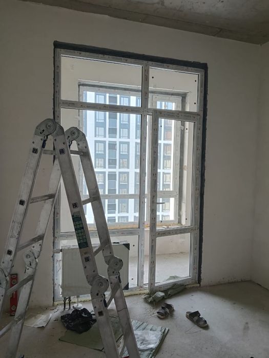 пластиковый окно и дверь прадаётся