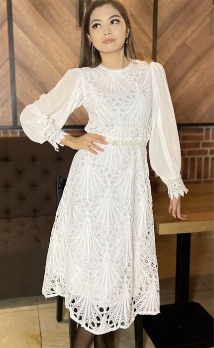 Платье белое