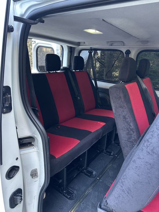 Vand sau schimb Renault Trafic 3 an  2015 cu autoplatforma BA14