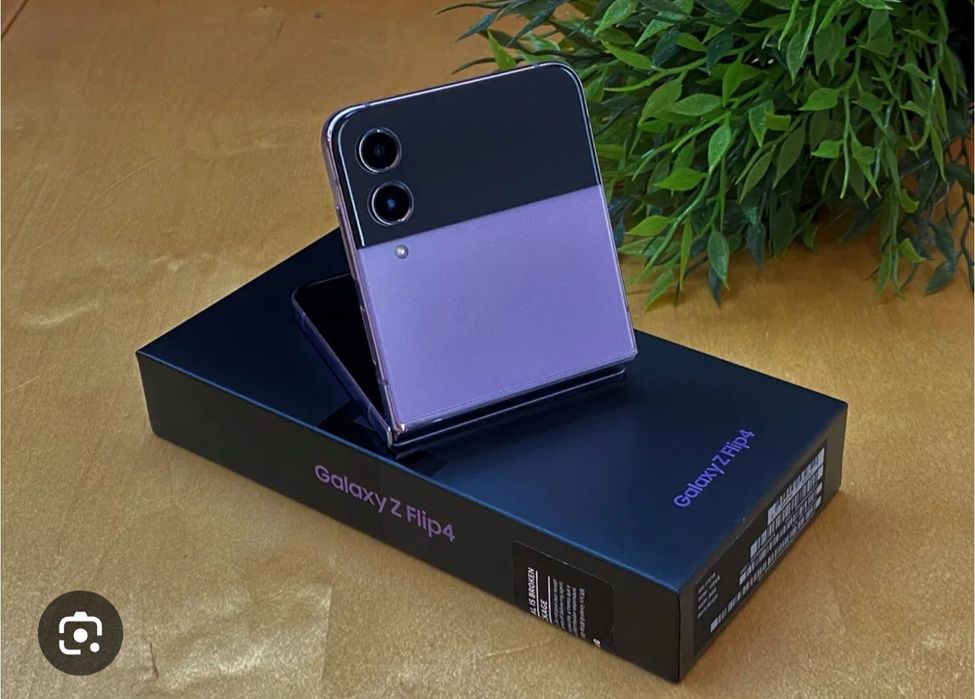 Samsung Galaxy Flip 4