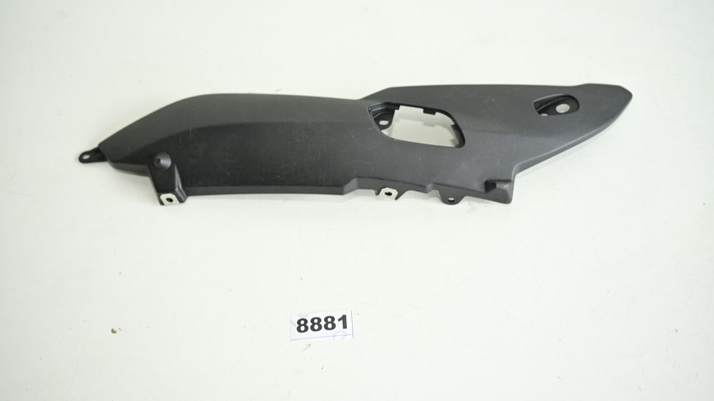 BMW R1200R K27 Carena codita spate dreapta