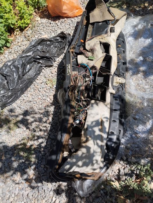 Бмв е34 панель торпеда рест