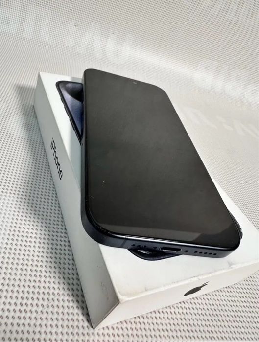 Продам или обменяю iPhone 15 pro
