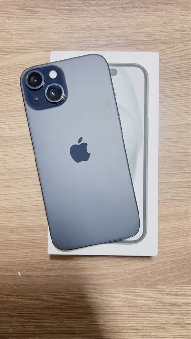 iPhone 15, 128GB