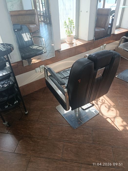 Аренда кресел в салоне