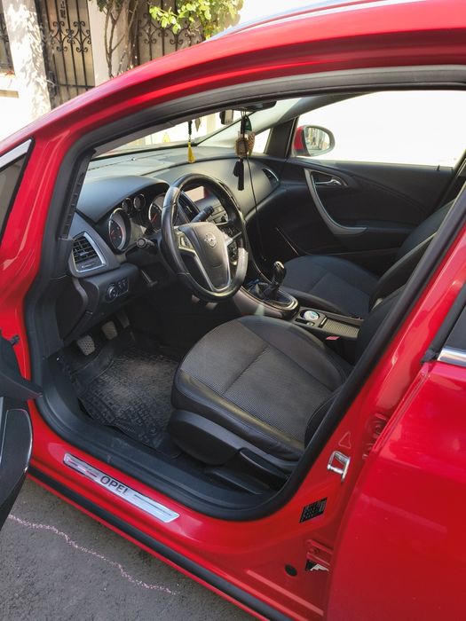 Opel Astra J ,1.7cdti