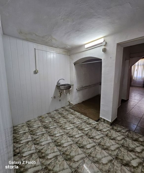 Spatiu comercial de inchiriat zona Decebal Oradea