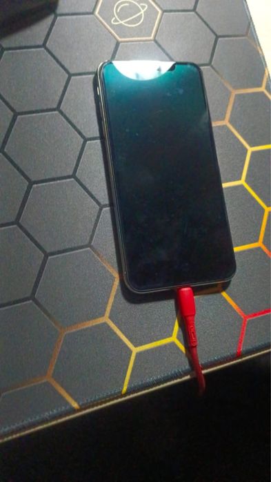 Продай iphone xs max торг