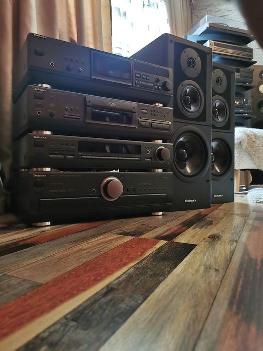 Linie audio Technics