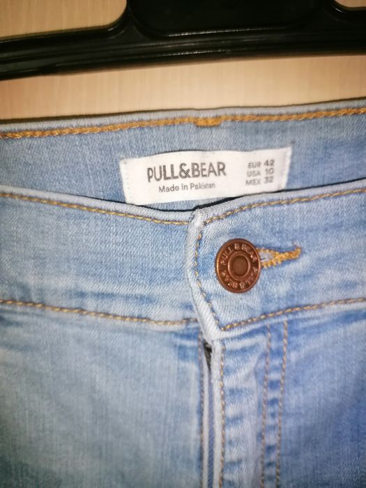 Blugi Pull & Bear mărimea 42