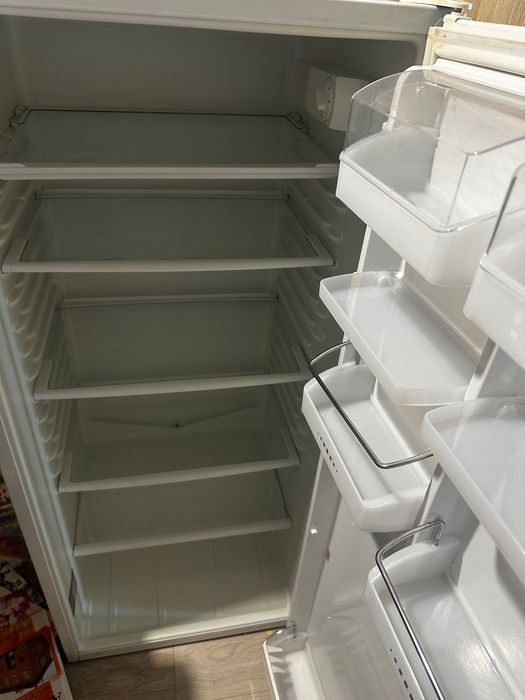 Продавам хладилник