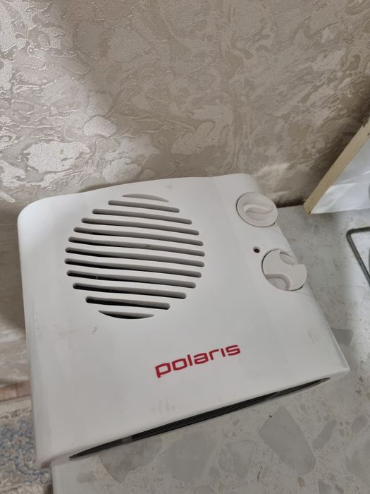 Вешалки и обогреватель