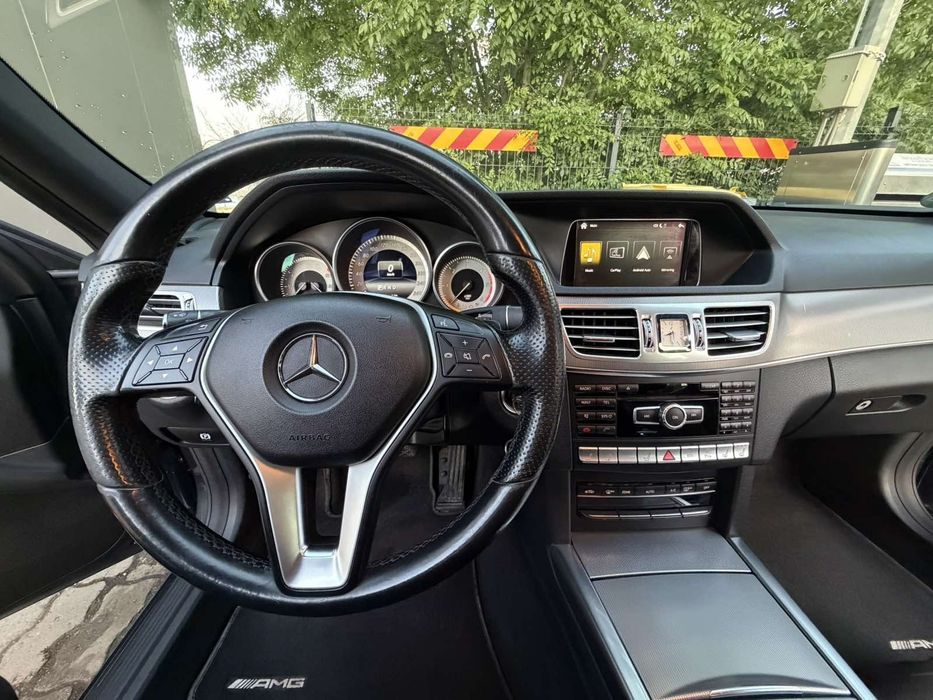 Mercedes E350 4MATIC