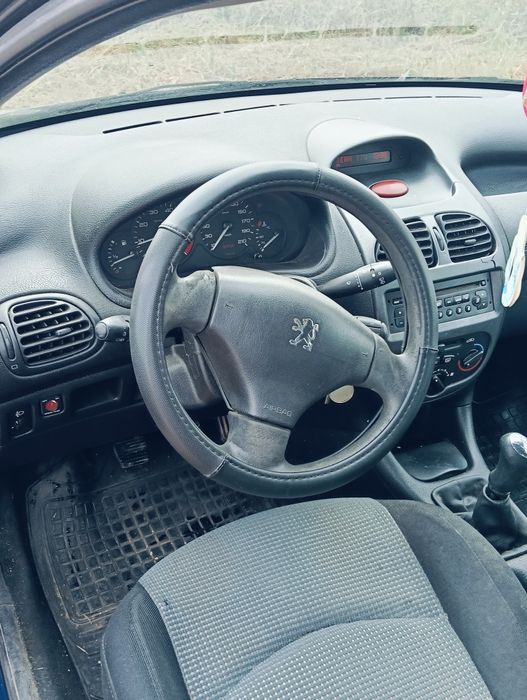 Vând Peugeot 206/0784736387