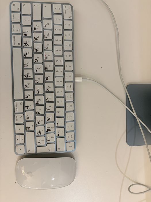 Apple iMac 24" (Blue, M1 Chip)