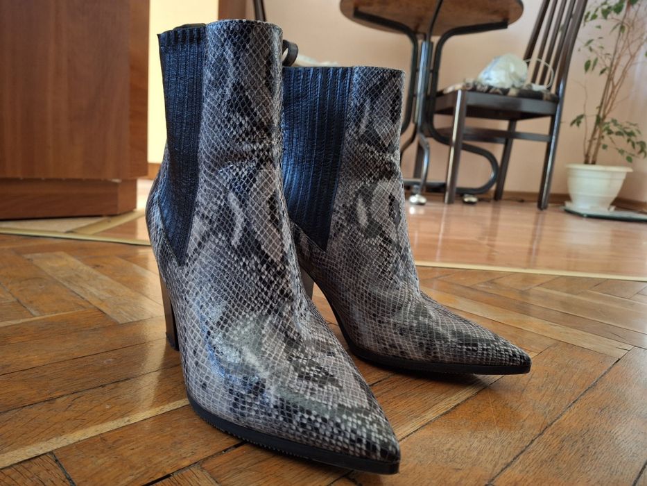 Италиански кожени боти