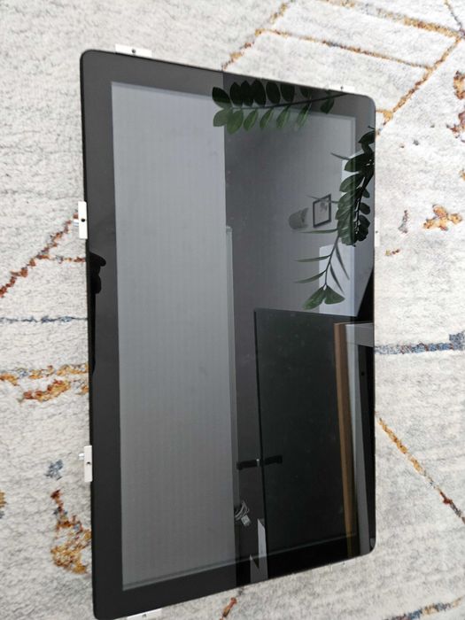 Vând 2 monitoare industriale touchscreen Elo – 17” + 20” – Open Frame + telecomandă OSD