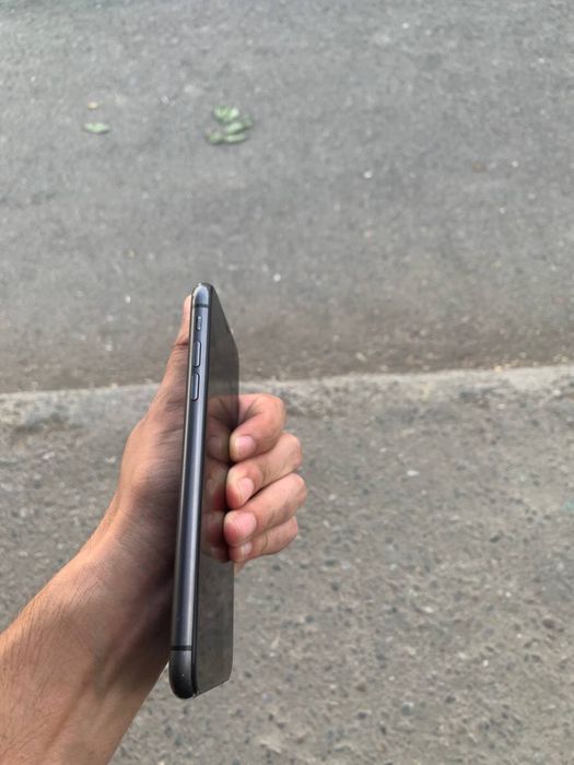 Iphone 11 64GB.
