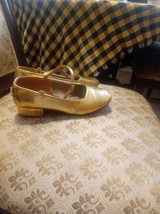 Туфли для танцев. Туфли для девочки