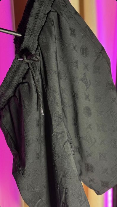 Compleu Louis Vuitton