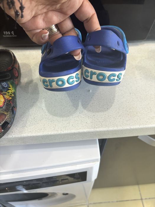 Sandale Crocs baieti