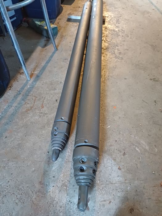 Motocompresor 5.300 debit 2015   ore 1590 Racheta subtraversari