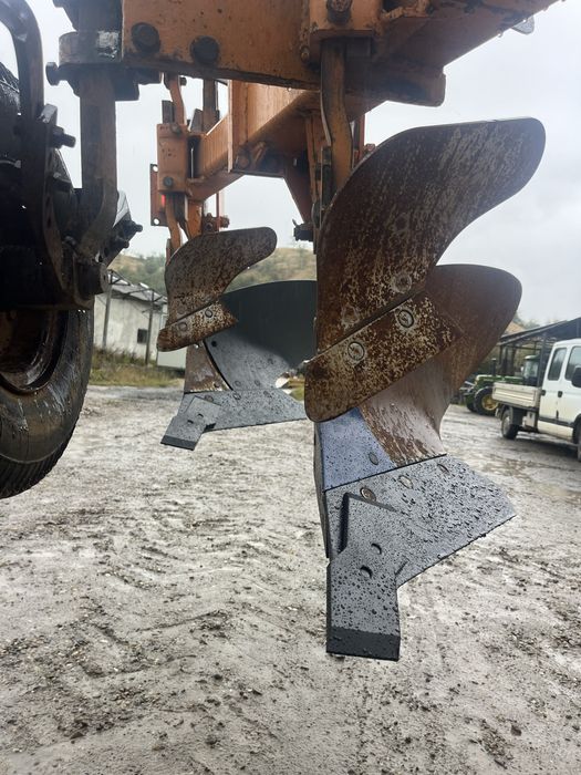 Plug Huard QR65 Kuhn 4 trupite