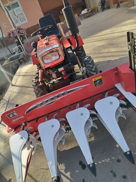 Mini traktor zubr 1105