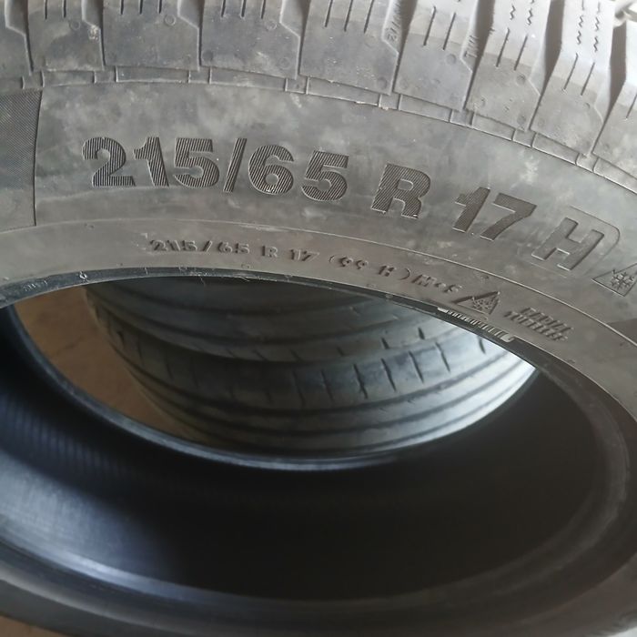 215/65 R17 Continental iarna