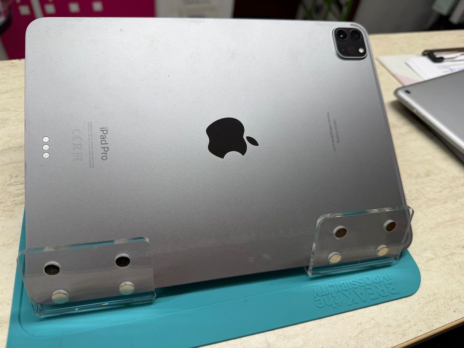 Vand ipad piese arata impecabil!A2696,A2836,A2855,A2759,A1584,A1893