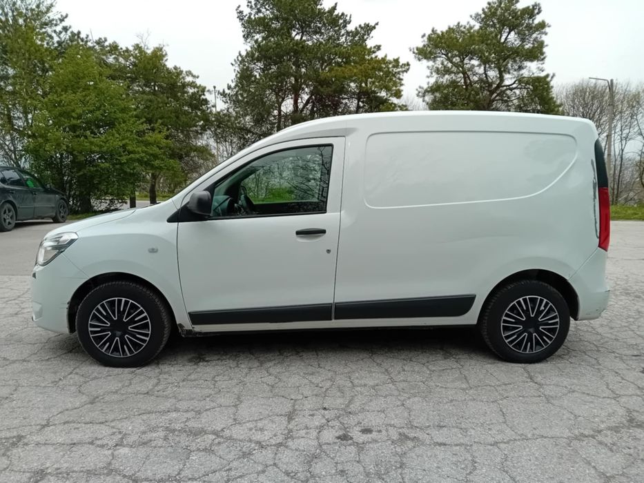 Продавам Дачия Докер 1.5dci 2021г.