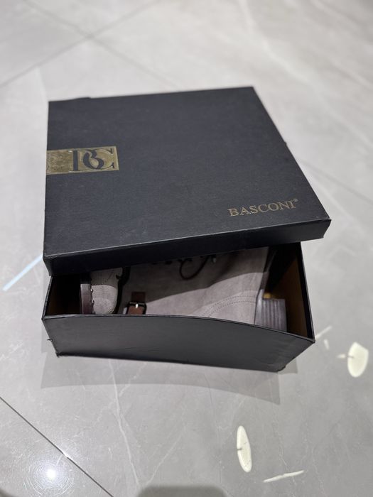Продам полусапоги Basconi