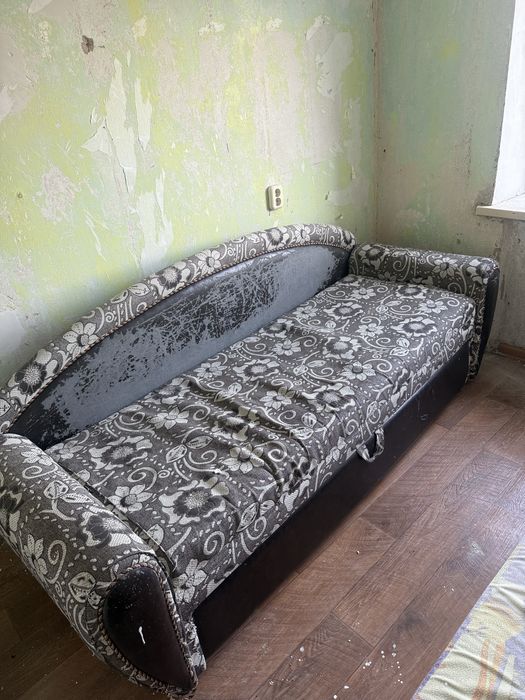 Буу диван срочно