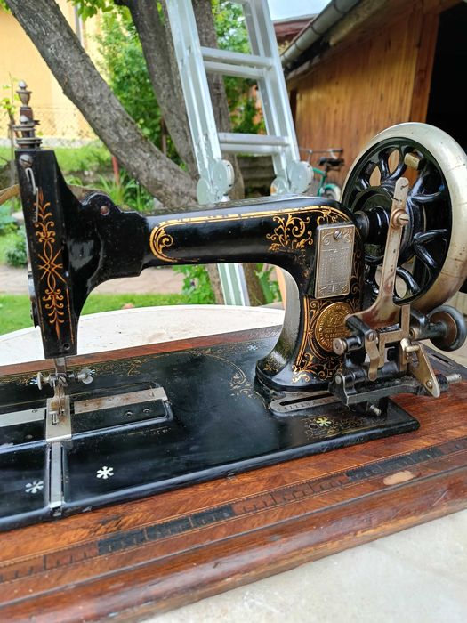 Стара немска шевна машна