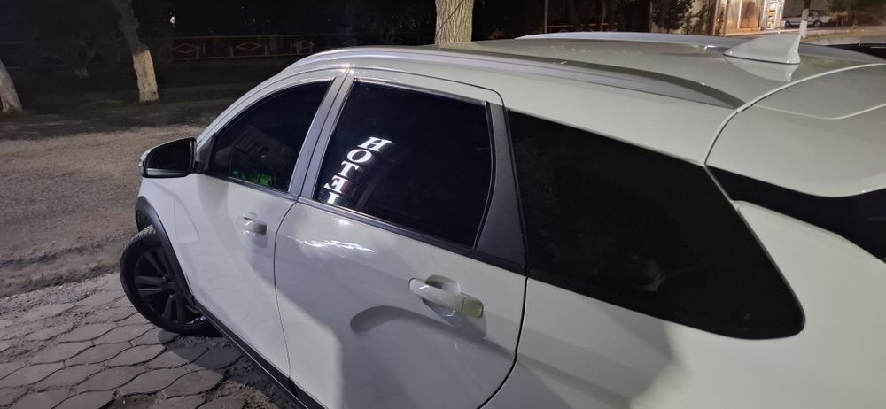 СРОЧНО!Продаётся LADA Vesta SW Cross