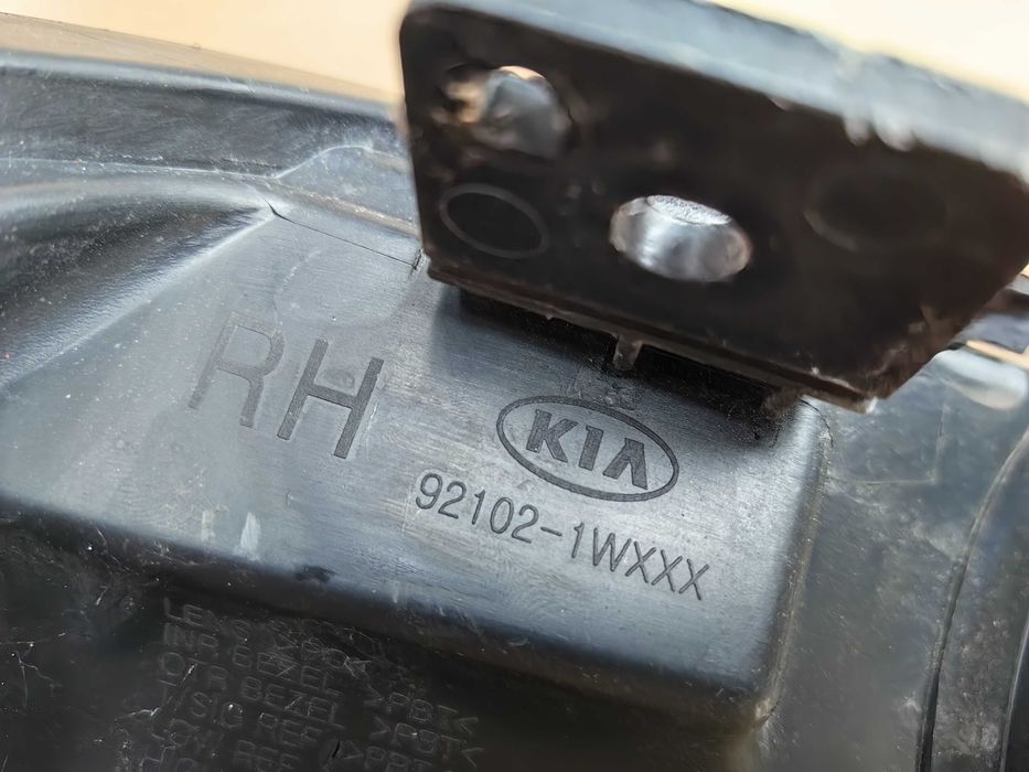 Фар за Kia Rio 3 / Кия Рио 2
