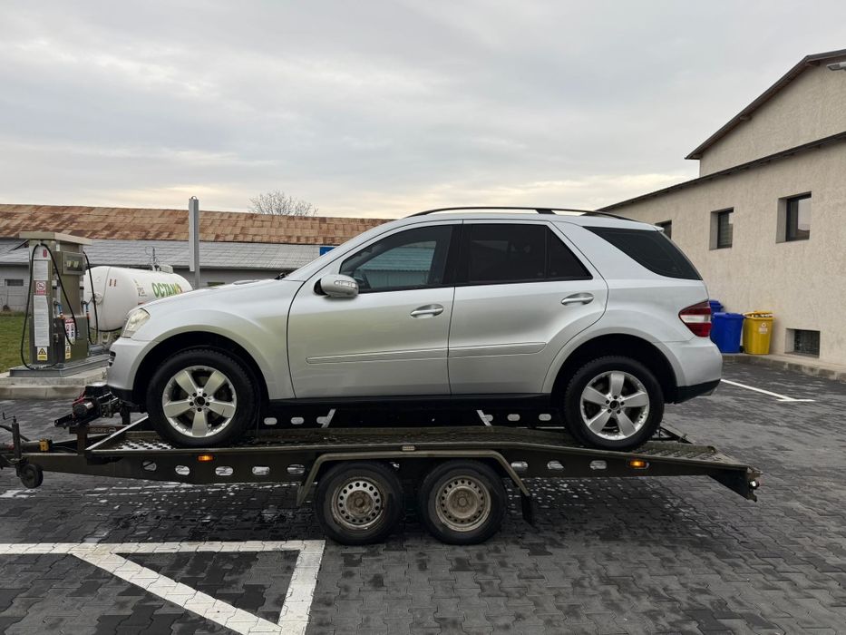 Dezmembrez Mercedes ML 320 w164