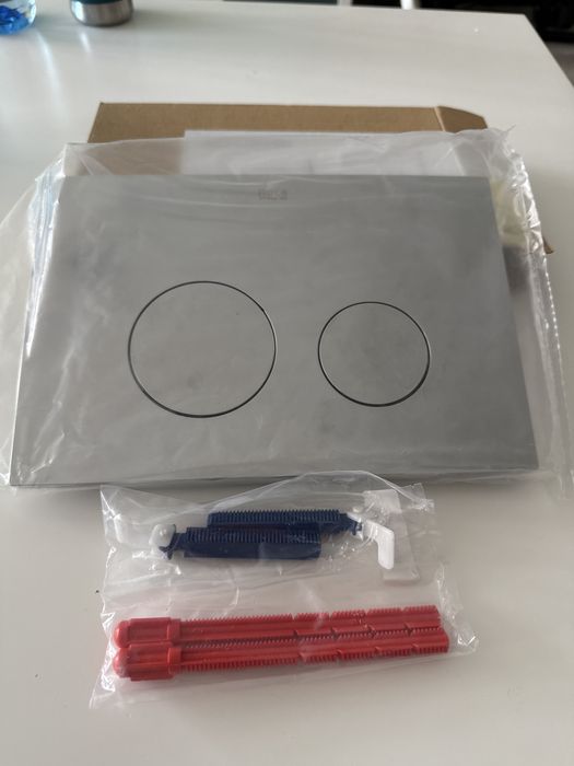 Бутон за вграждане тоалетна Roca, AC2 chrome