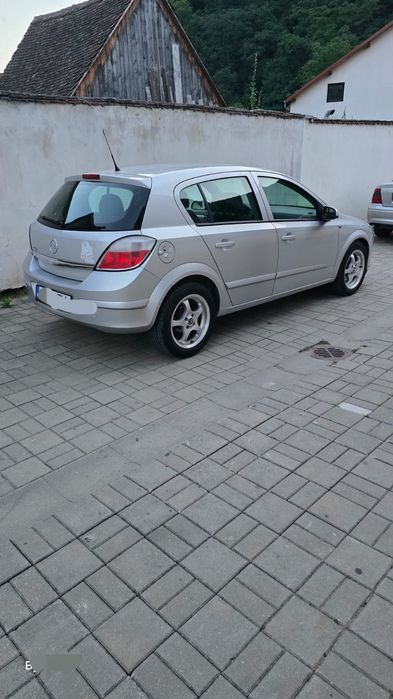 Opel astra H benzina