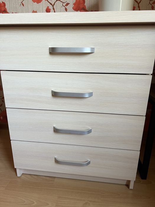 Стол комод 110см*55см*77см