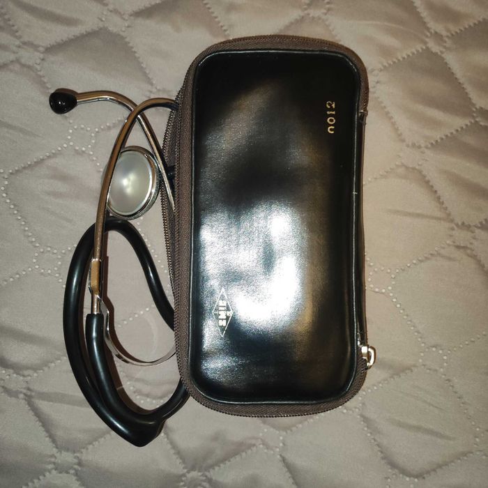 Медицински стетоскоп (слушалка)