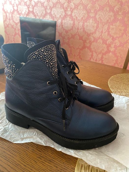 Кожаные сапоги ботинки