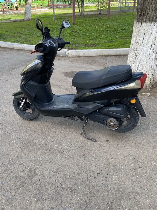 Мопед м8 в черном цвете