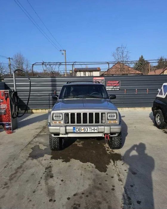 JEEP Cherokee 2001 — imagine 3