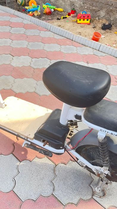 Электроскутер продам